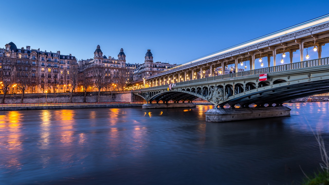 The River Seine - Paris in 4 Days