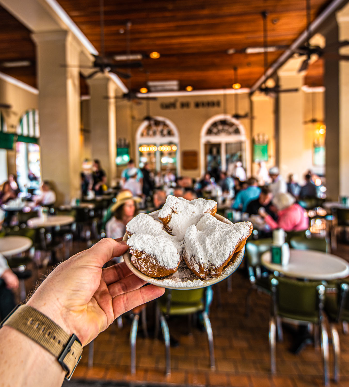 Cafe du Monde - 2 Days in New Orleans