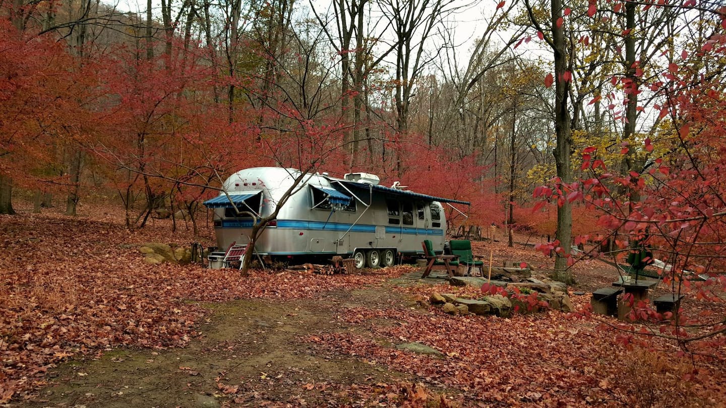 Hudson Highlands Base Camp - Airstream Glamping New York Airbnb