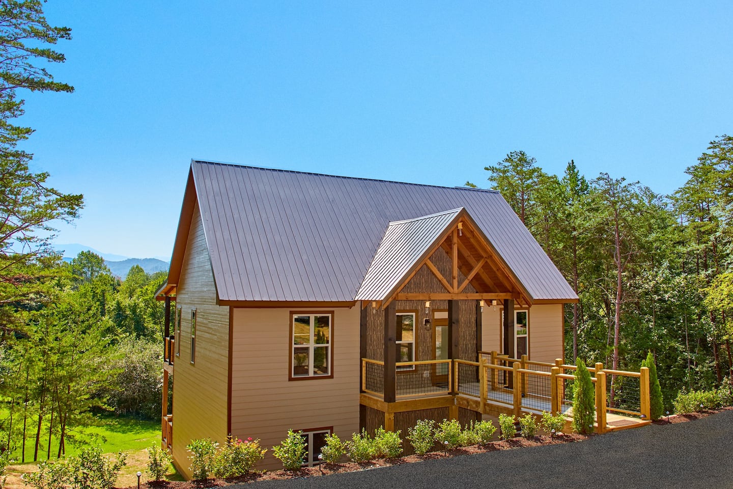 Best Airbnb in Smoky Mountains with Pool