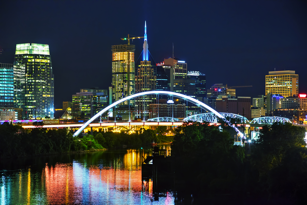 Downtown Nashville, Tennessee cityscape at night