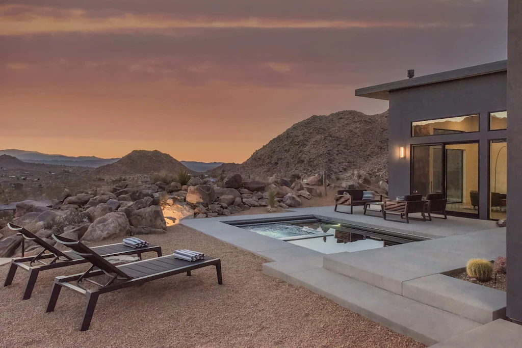 Skyfall Joshua Tree Glamping with Pool