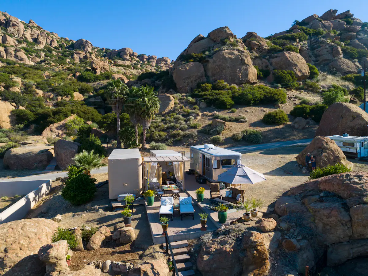 Tiny Tiki Retro Hideaway Glamping near Los Angeles