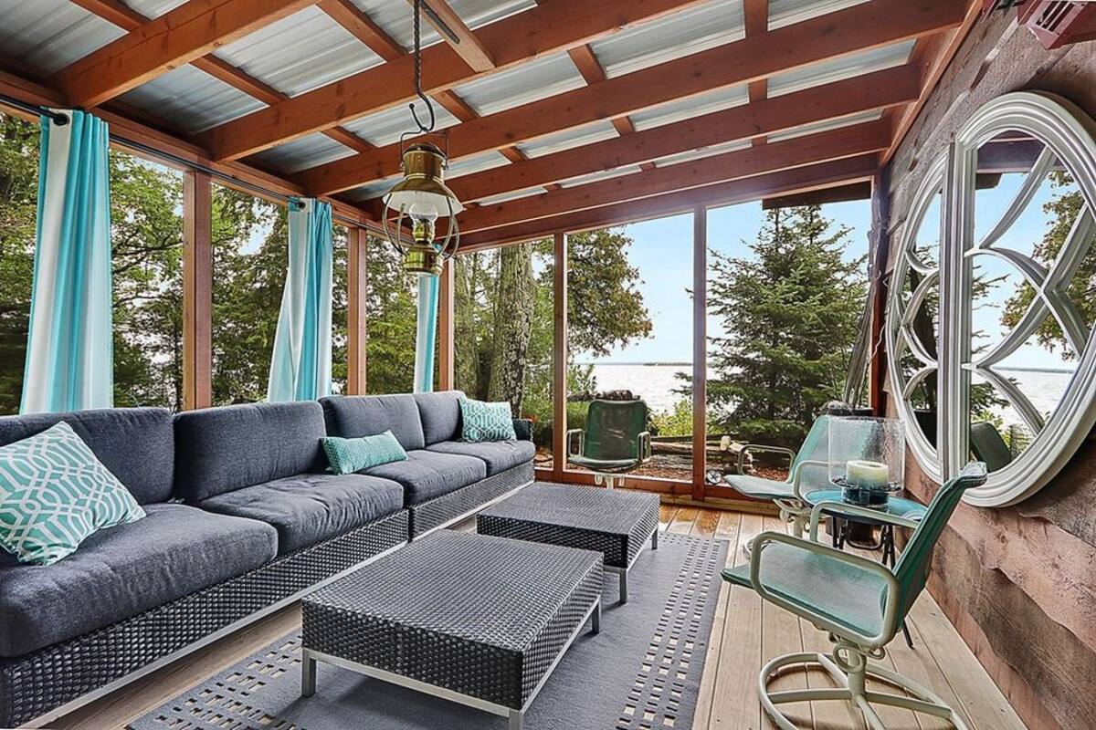 Premium Lakefront Cabin