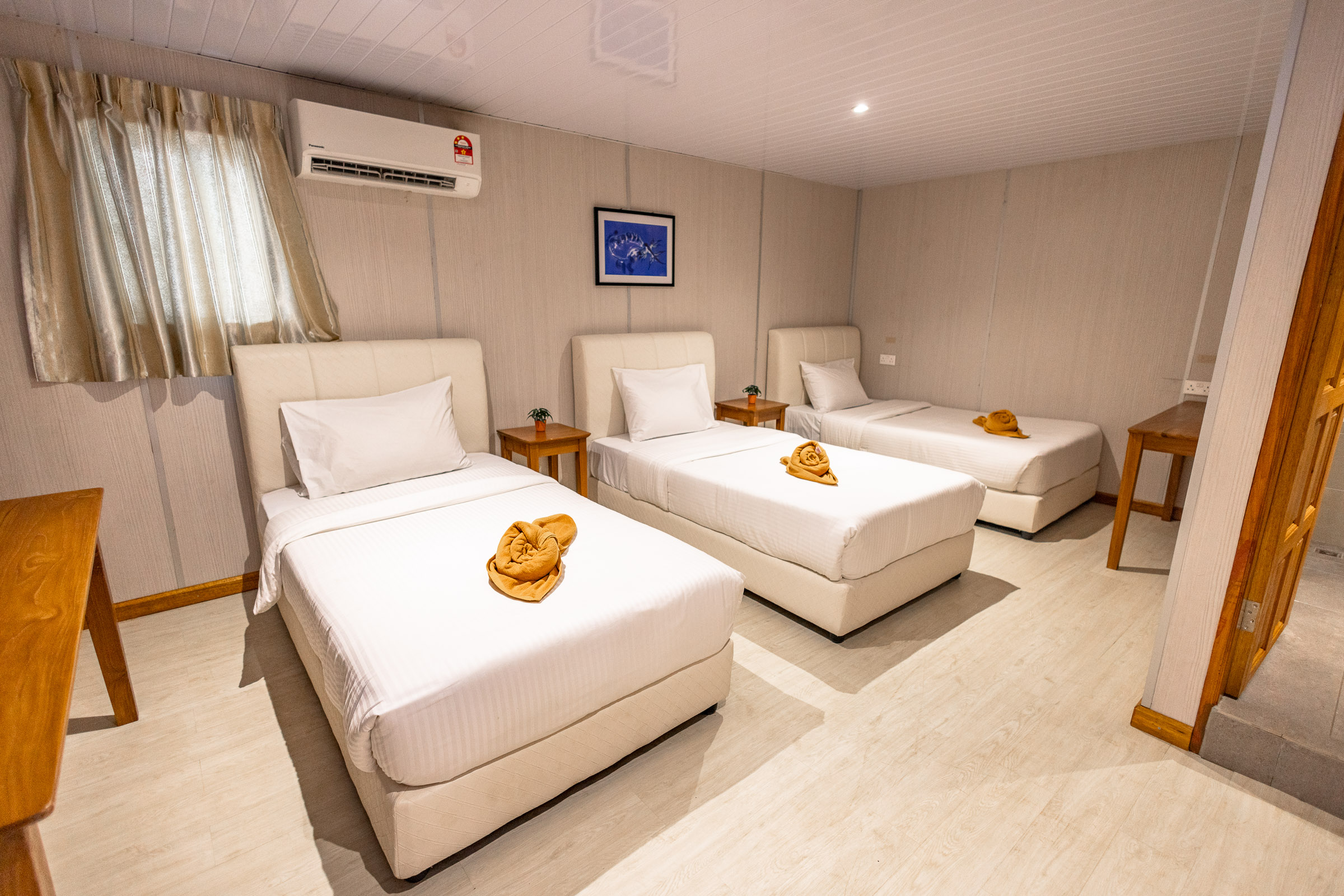 Seaventures Dive Rig