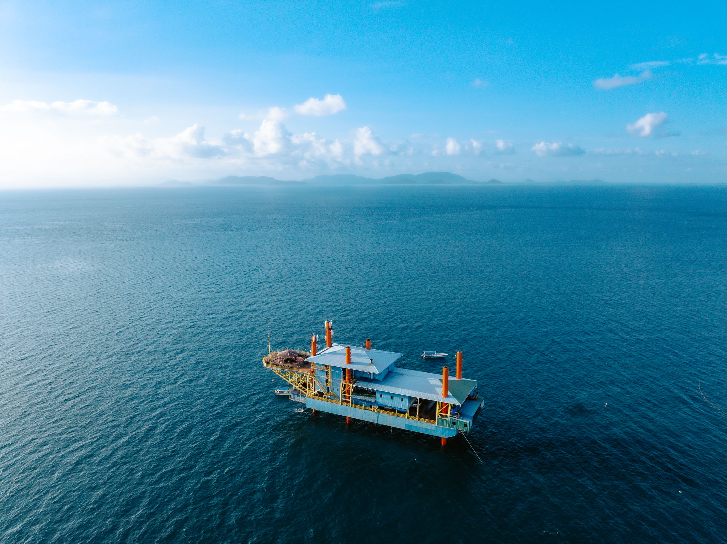 Seaventures Dive Rig